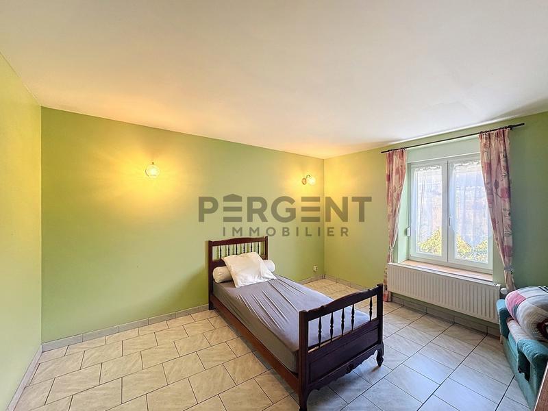 Maison - 231 m² - 9 pièces