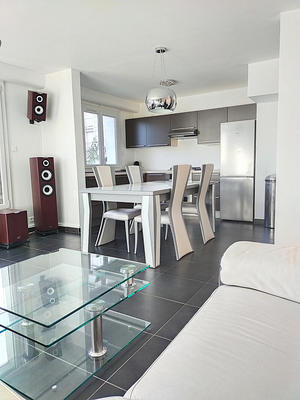 Appartement - 86 m² - 4 pièces