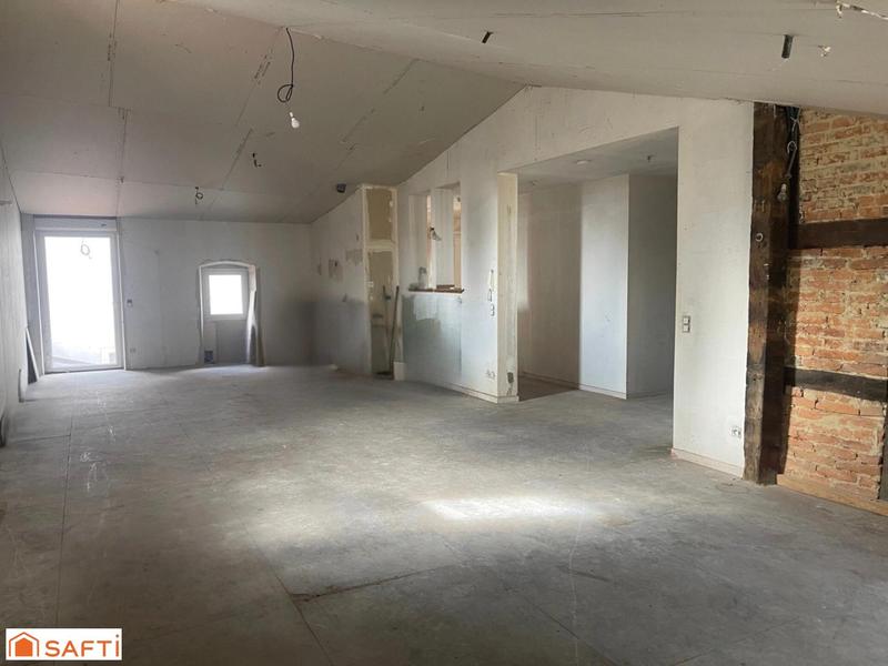 Appartement - 137 m² - 6 pièces