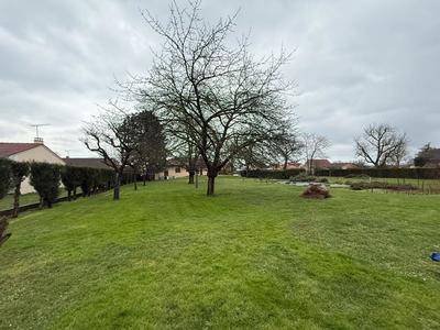 Terrain constructible - 1 014 m²