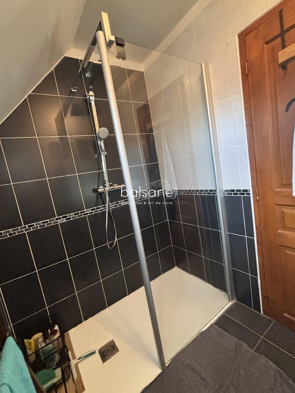 Maison - 146 m² - 6 pièces