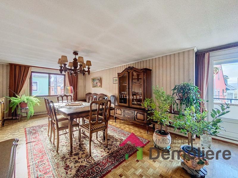 Maison - 210 m² - 10 pièces