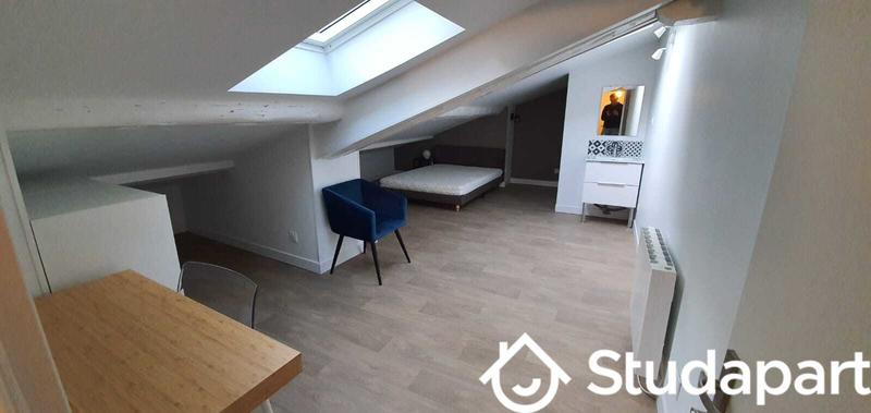 Chambre - 13 m² - 1 pièce