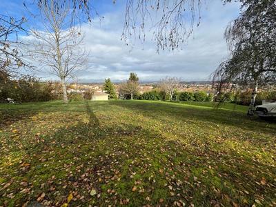 Terrain constructible - 1 129 m²