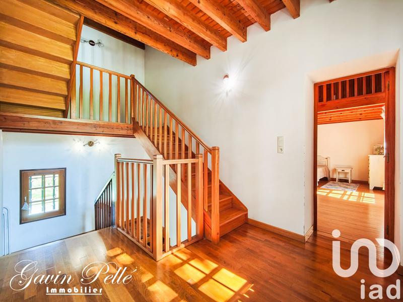 Maison - 210 m² - 7 pièces