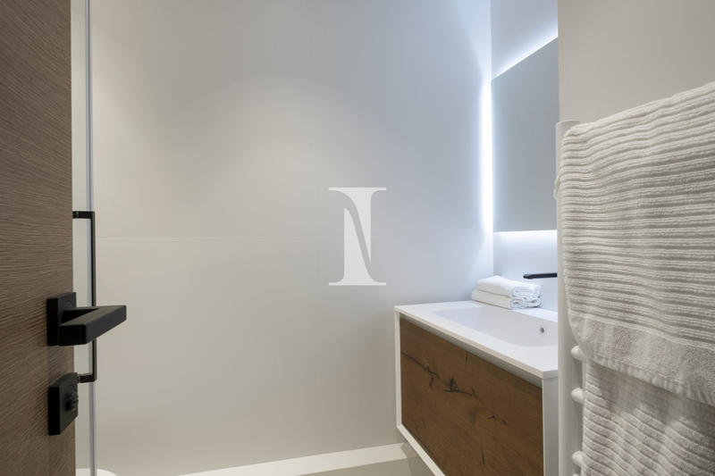 Appartement - 100 m² - 4 pièces