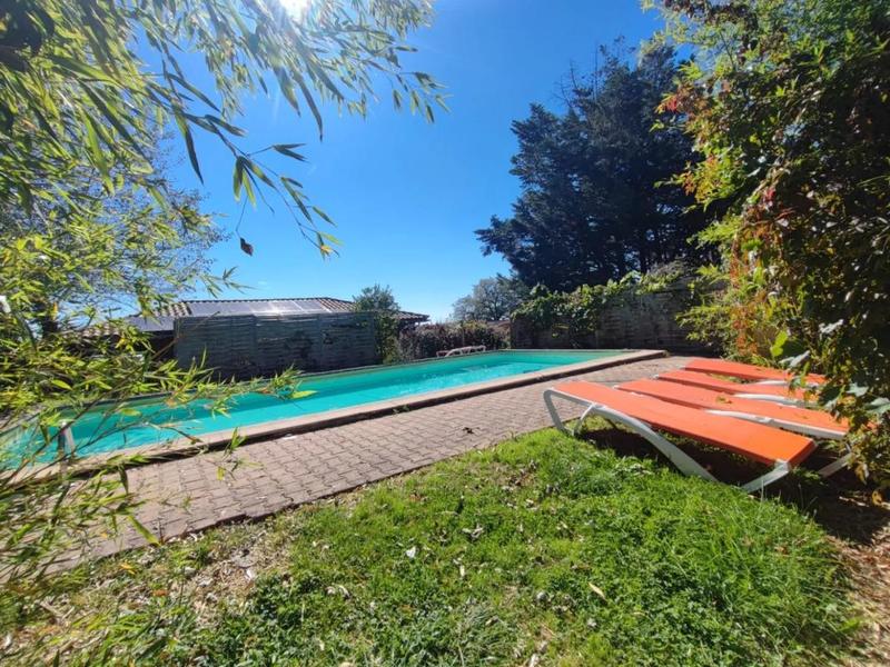 Longère - 380 m² - 13 pièces