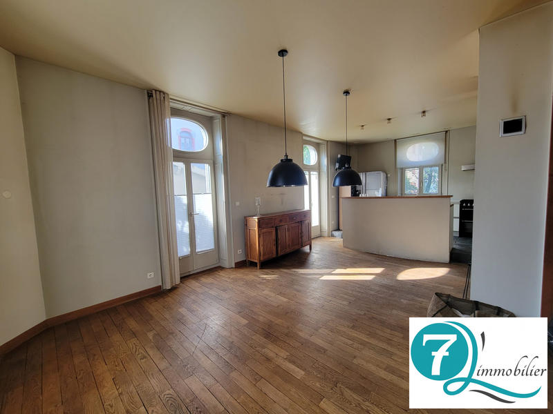 Maison - 200 m² - 10 pièces