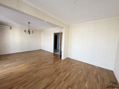 Appartement - 83 m² - 3 pièces