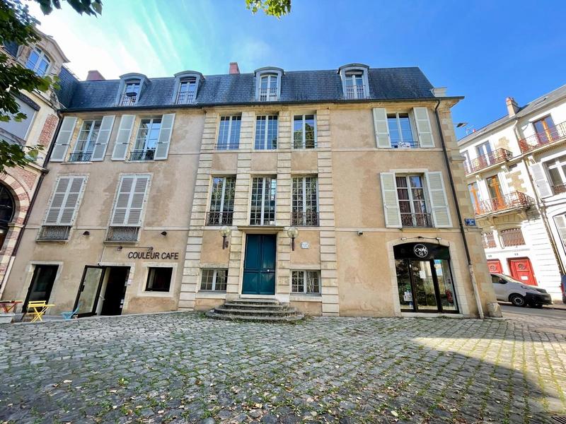 Appartement - 77 m² - 3 pièces