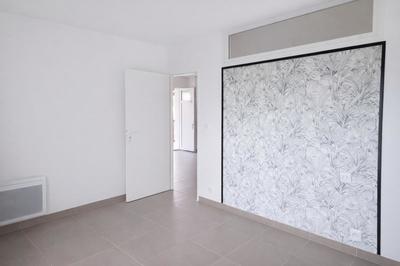 Appartement - 90 m² - 3 pièces