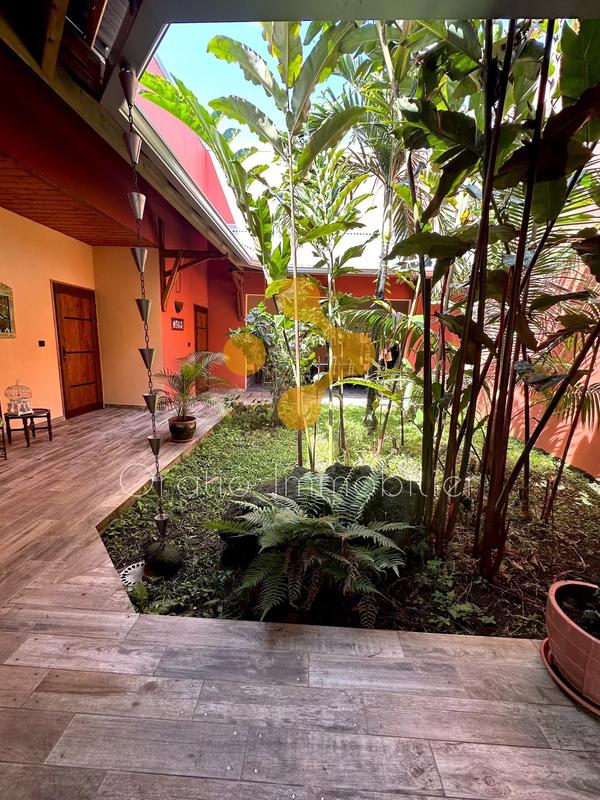 Maison chambre d'hôtes - 157 m² - 6 pièces