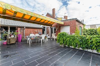 Maison de ville - 240 m² - 10 pièces