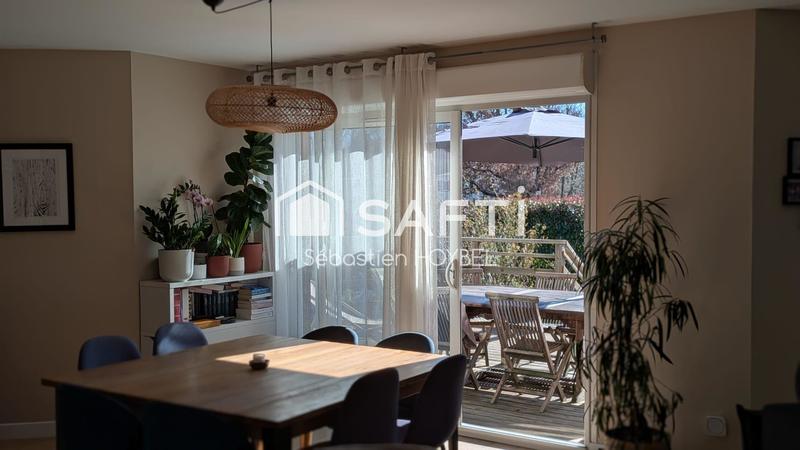 Maison - 105 m² - 5 pièces