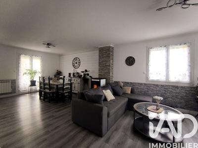 Maison - 95 m² - 5 pièces