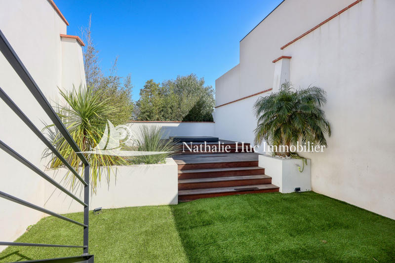 Maison - 263 m² - 5 pièces