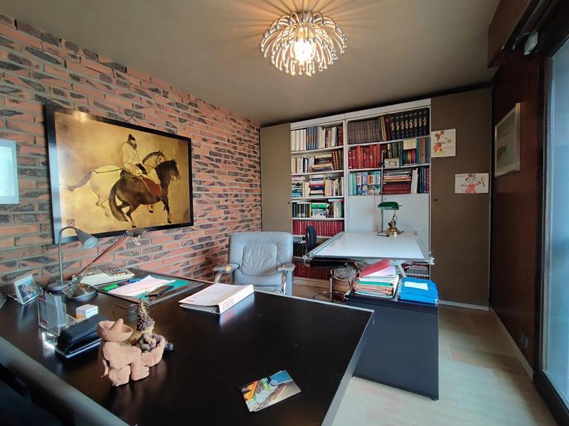 Maison - 200 m² - 10 pièces