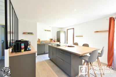 Maison - 87 m² - 5 pièces