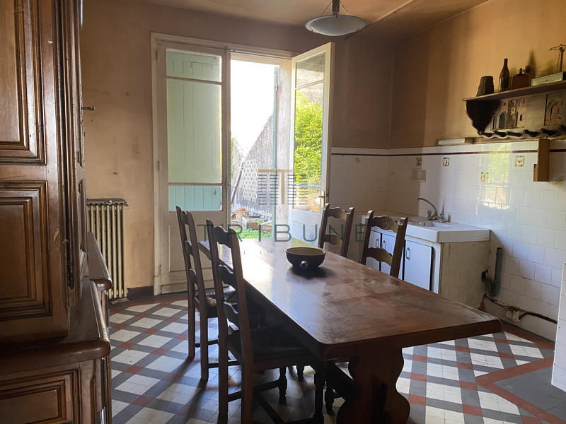 Maison - 253 m² - 8 pièces