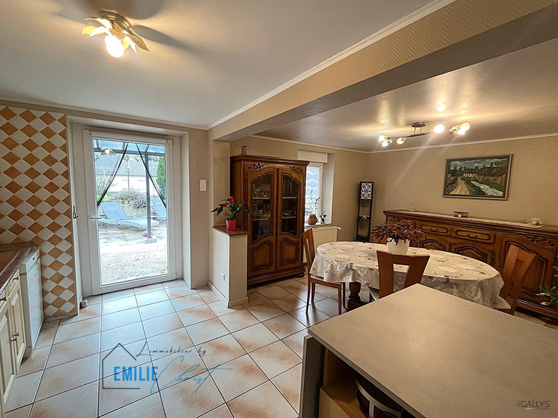 Maison - 121 m² - 5 pièces