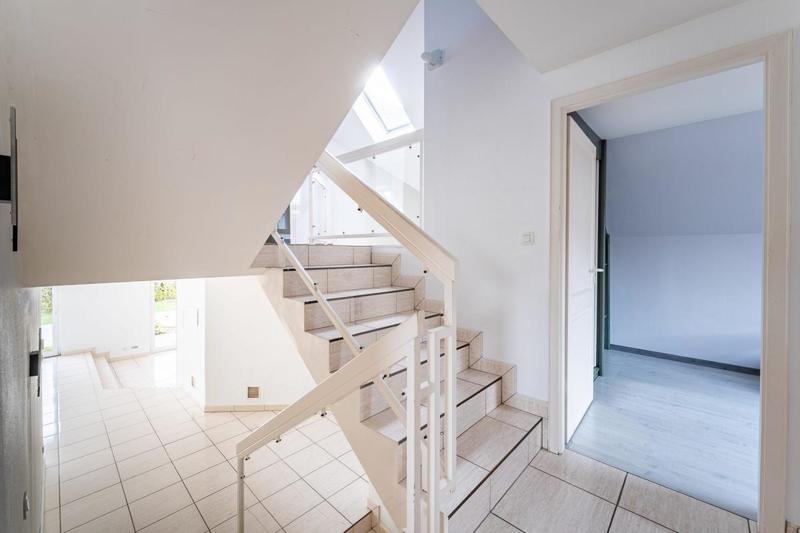 Villa - 207 m² - 7 pièces