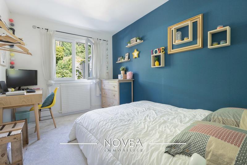 Maison traditionnelle - 120 m² - 5 pièces