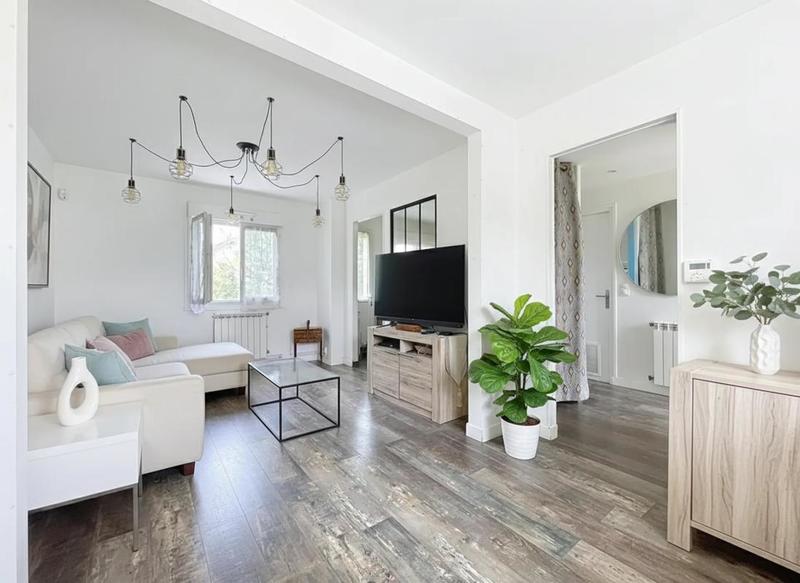 Maison - 67 m² - 5 pièces