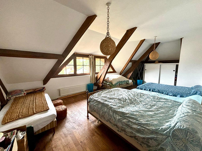 Maison - 265 m² - 7 pièces