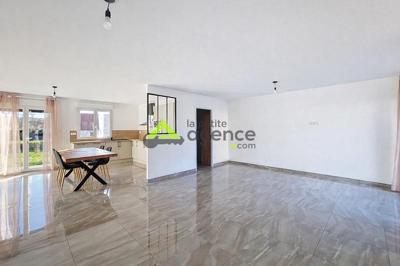 Maison - 104 m² - 4 pièces