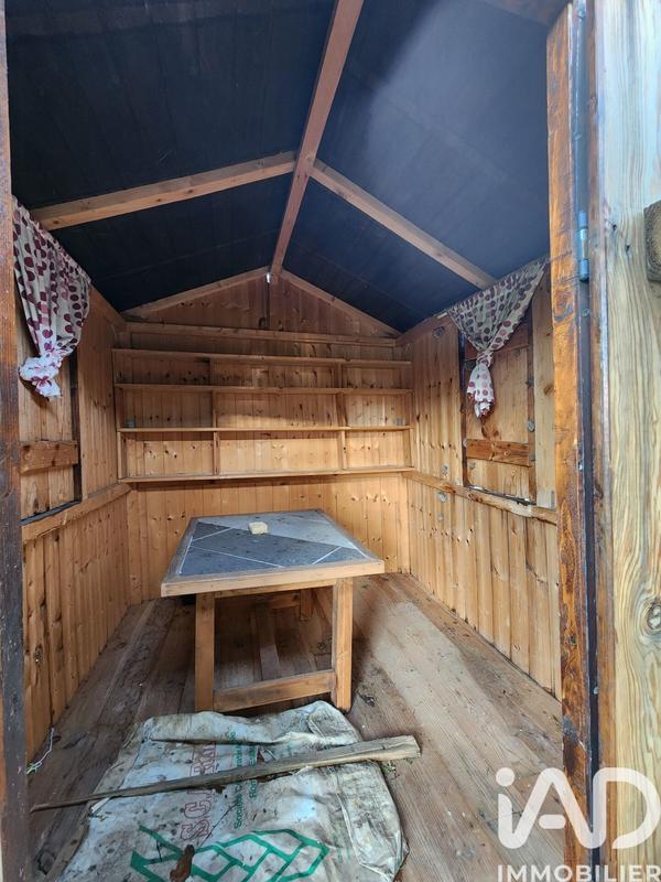 Maison - 222 m² - 7 pièces