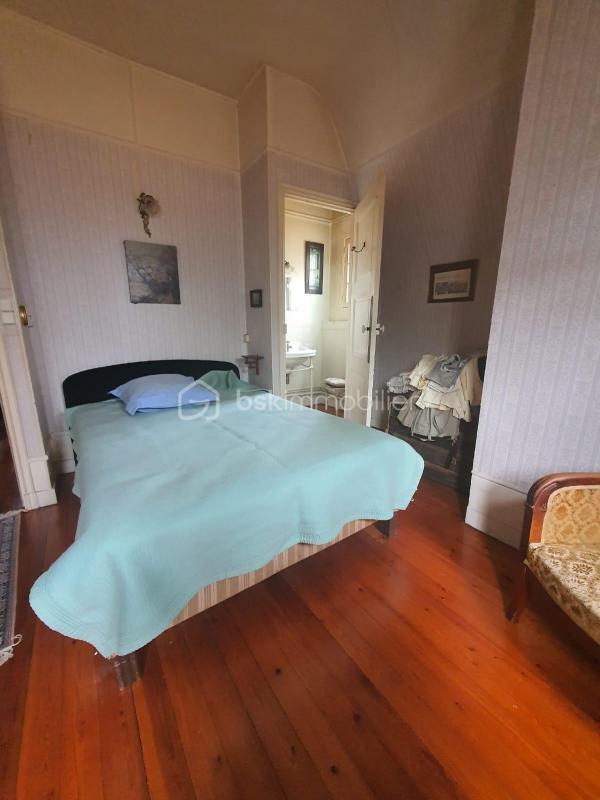 Manoir - 245 m² - 8 pièces