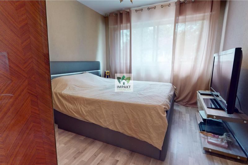 Maison - 300 m² - 11 pièces