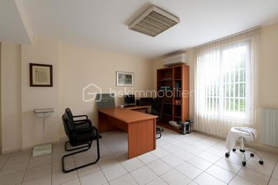 Maison - 197 m² - 7 pièces