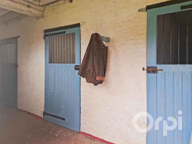 Propriété - 181 m² - 6 pièces