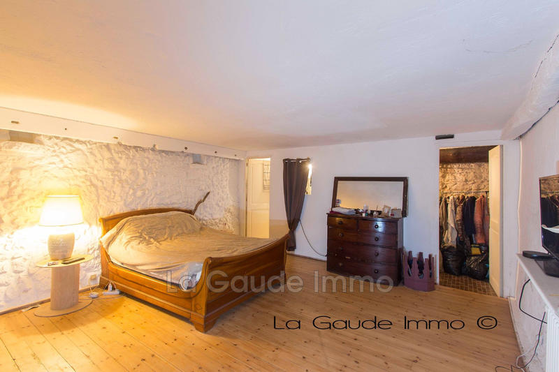 Maison - 137 m² - 5 pièces