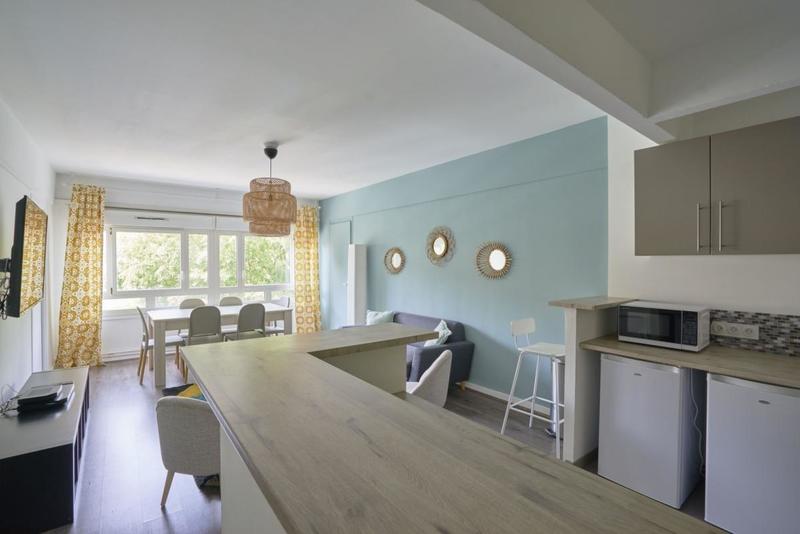 Appartement - 102 m² - 6 pièces