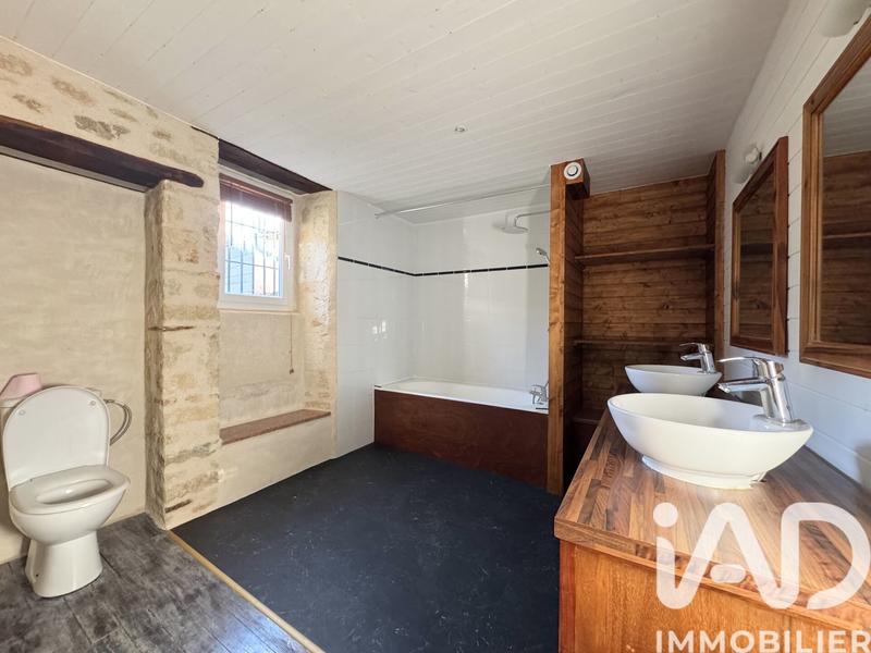 Maison de village - 162 m² - 9 pièces