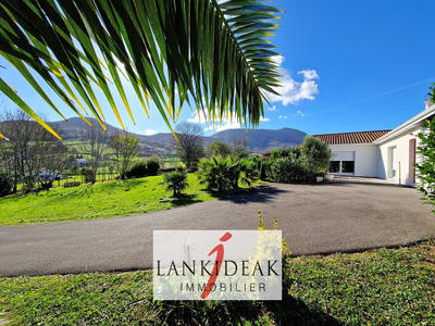 Maison - 146 m² - 5 pièces