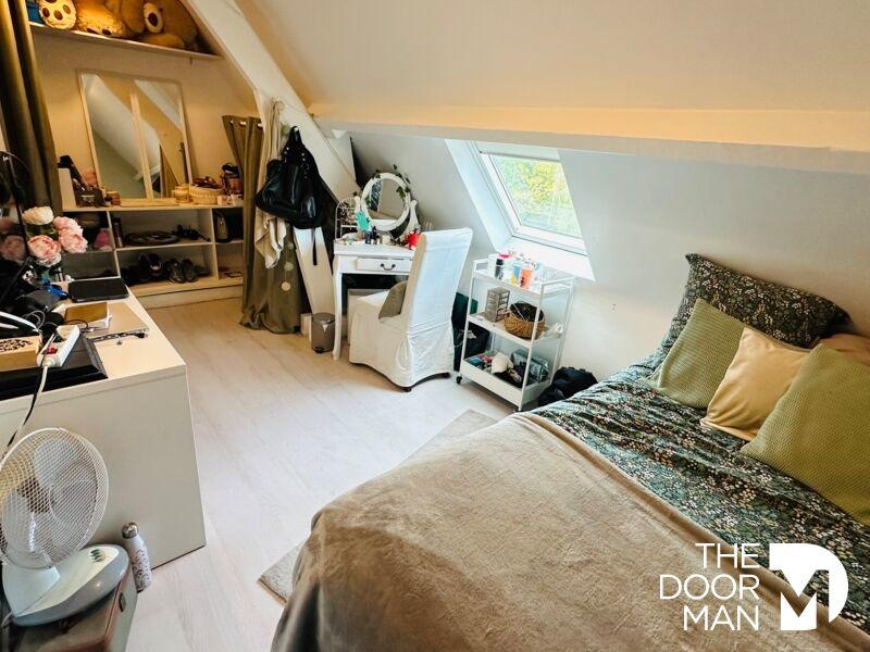 Maison - 205 m² - 8 pièces