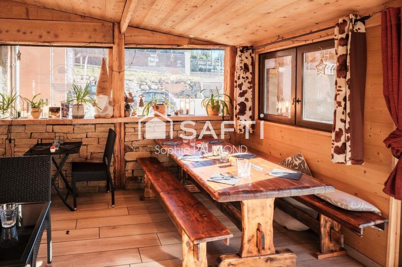 Local commercial - 135 m² - 5 pièces