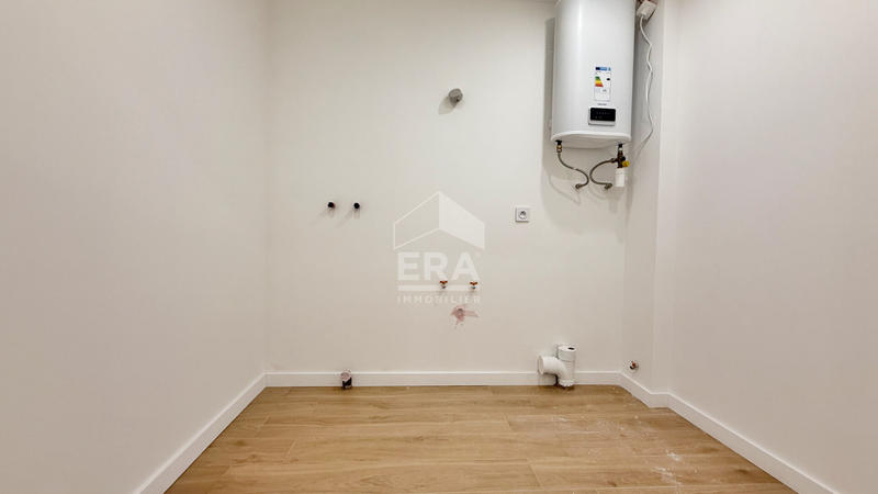 Bureau - 30 m² - 1 pièce