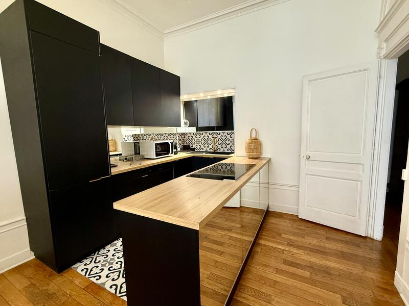 Appartement - 96 m² - 5 pièces