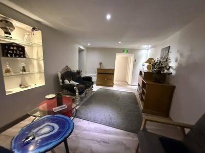 Appartement - 150 m² - 5 pièces