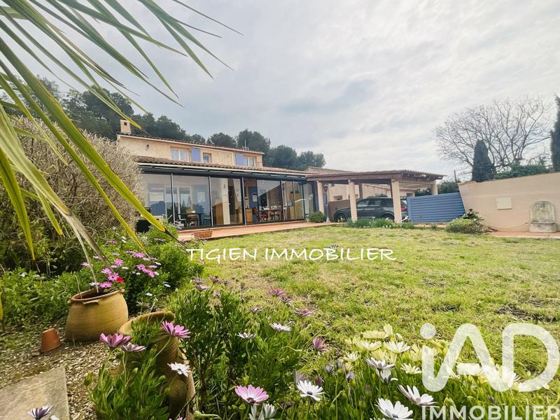 Maison - 99 m² - 4 pièces