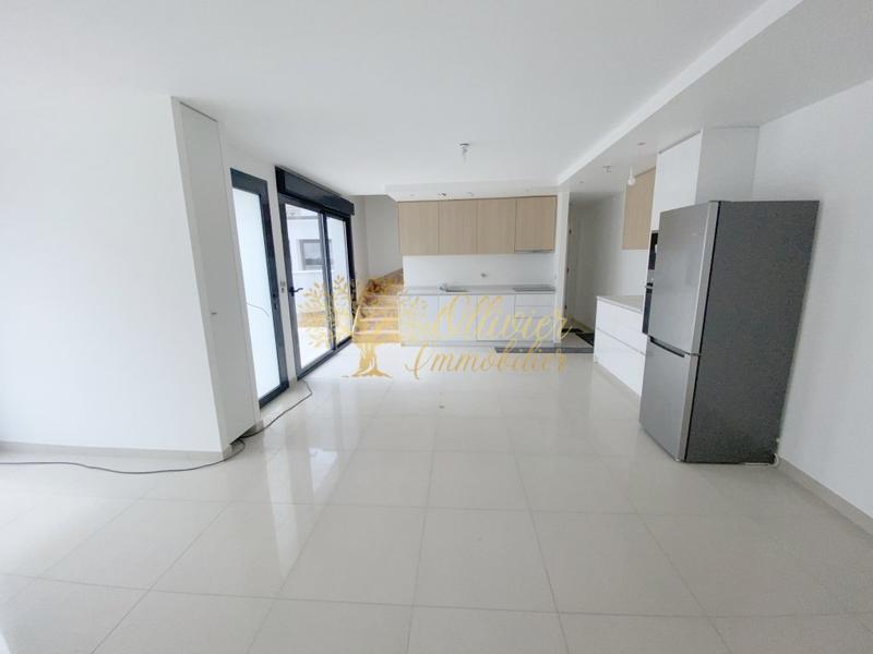 Pavillon - 99 m² - 4 pièces