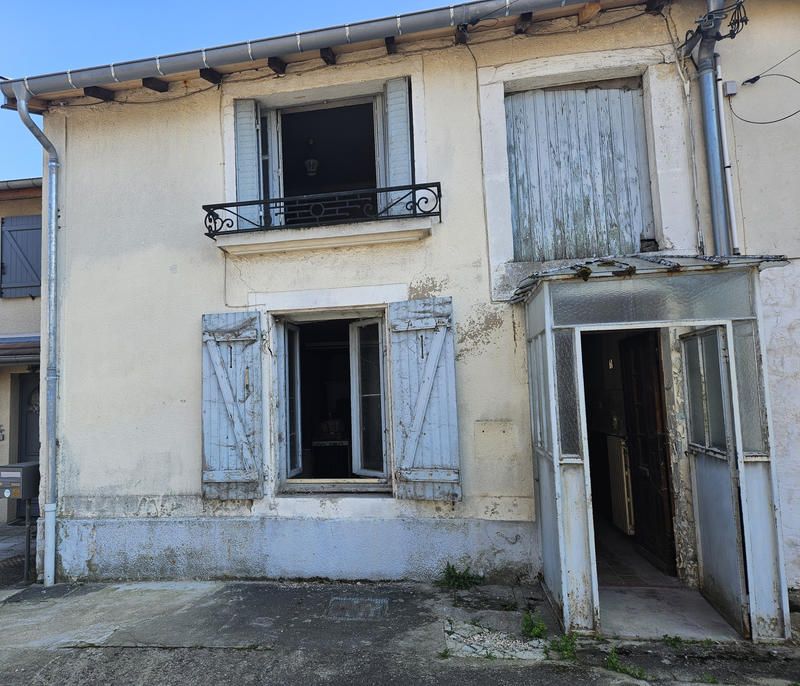 Maison de village - 80 m² - 3 pièces