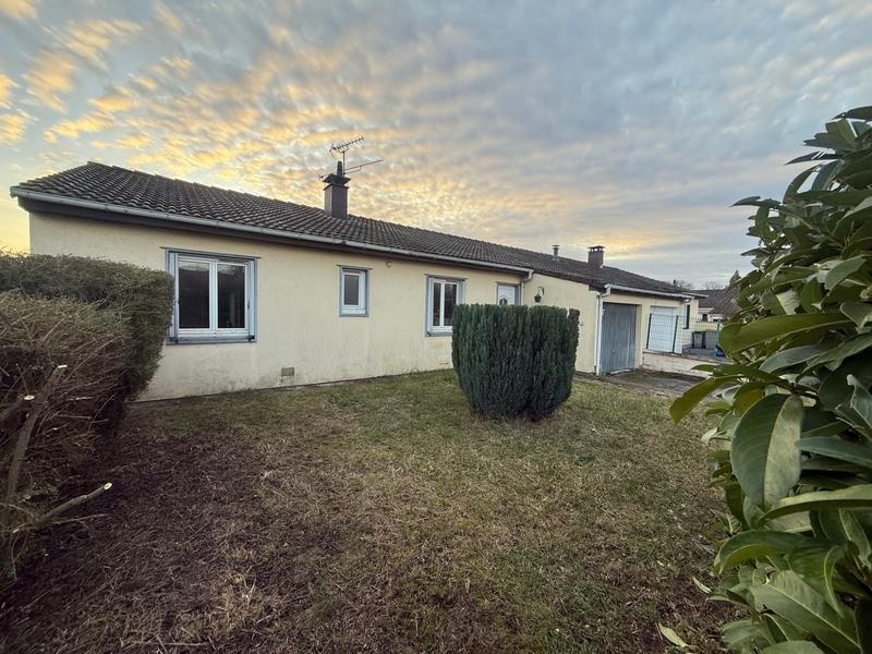 Maison - 90 m² - 5 pièces