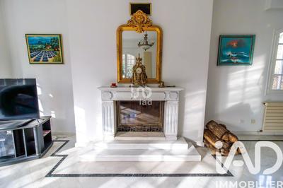 Maison de maîtres - 373 m² - 8 pièces