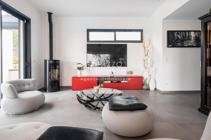 Villa - 290 m² - 6 pièces