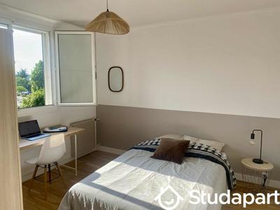 Chambre - 14 m² - 1 pièce